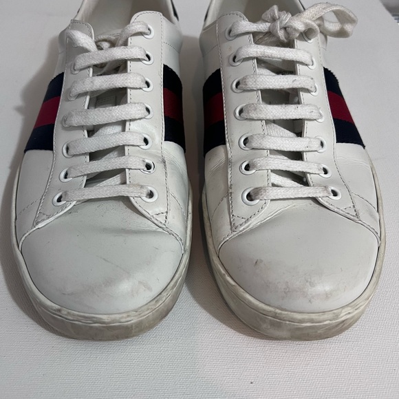 Gucci sneakers size 8.5 with all original packaging - Picture 4 of 15